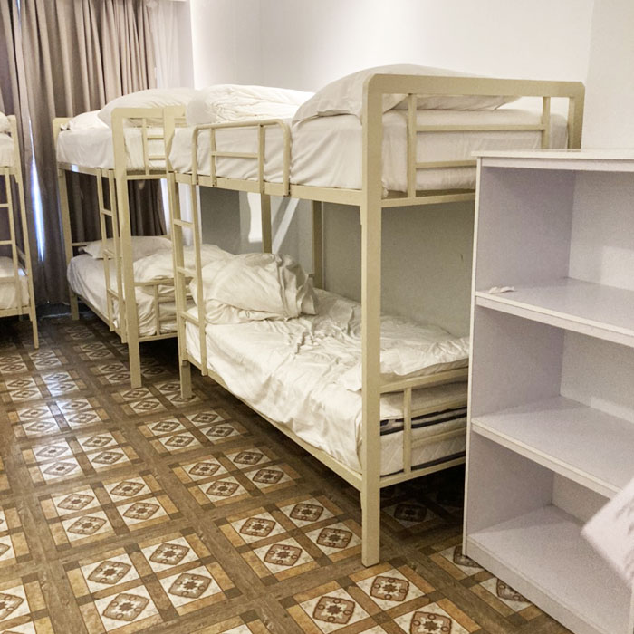 Giường sắt 2 tầng 1m2 cho khu du lịch và khu nghỉ dưỡng