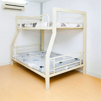 Giường sắt 2 tầng 1m6x2m màu trắng sữa cho hộ gia đình